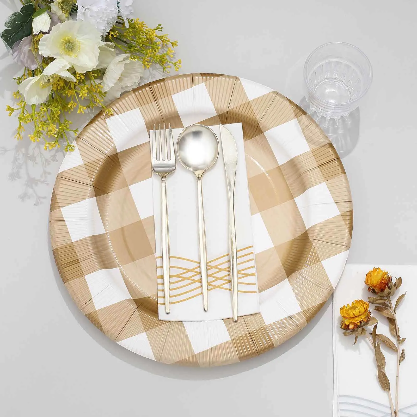 10 Pack Gold / White Buffalo Plaid Disposable Serving Trays, Round Checkered Sunray Cardboard Charger Plates 350 GSM 13"