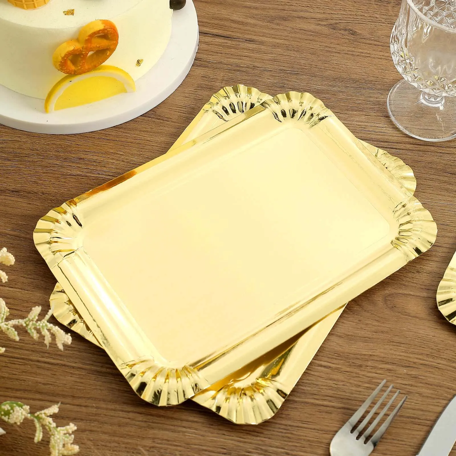 10 Pack Metallic Gold Paper Cardboard Serving Trays, Rectangle Party Platters With Scalloped Rim 400 GSM 9"