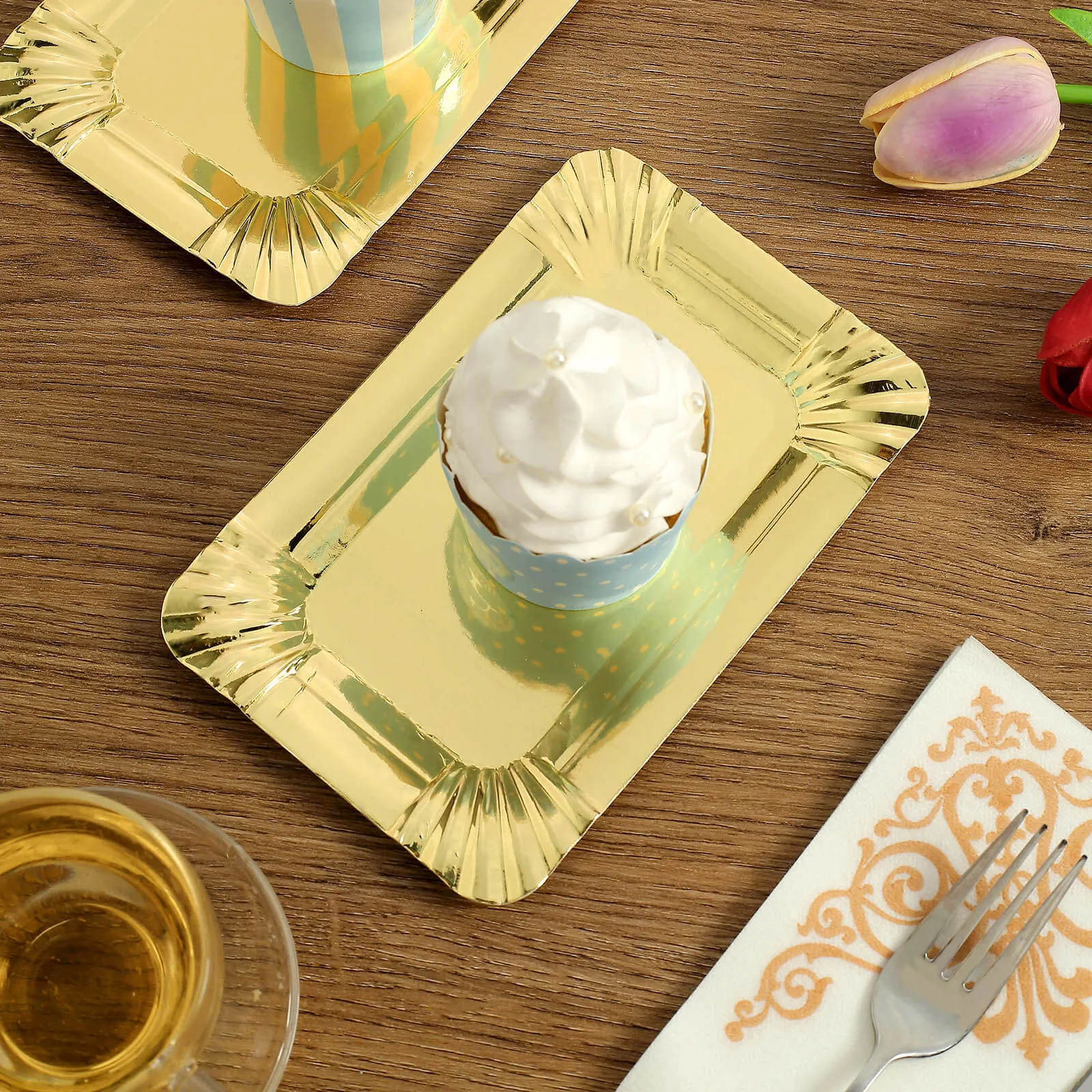 10 Pack Metallic Gold Small Paper Cardboard Serving Trays, Rectangle Party Platters With Scalloped Rim 400 GSM 6"