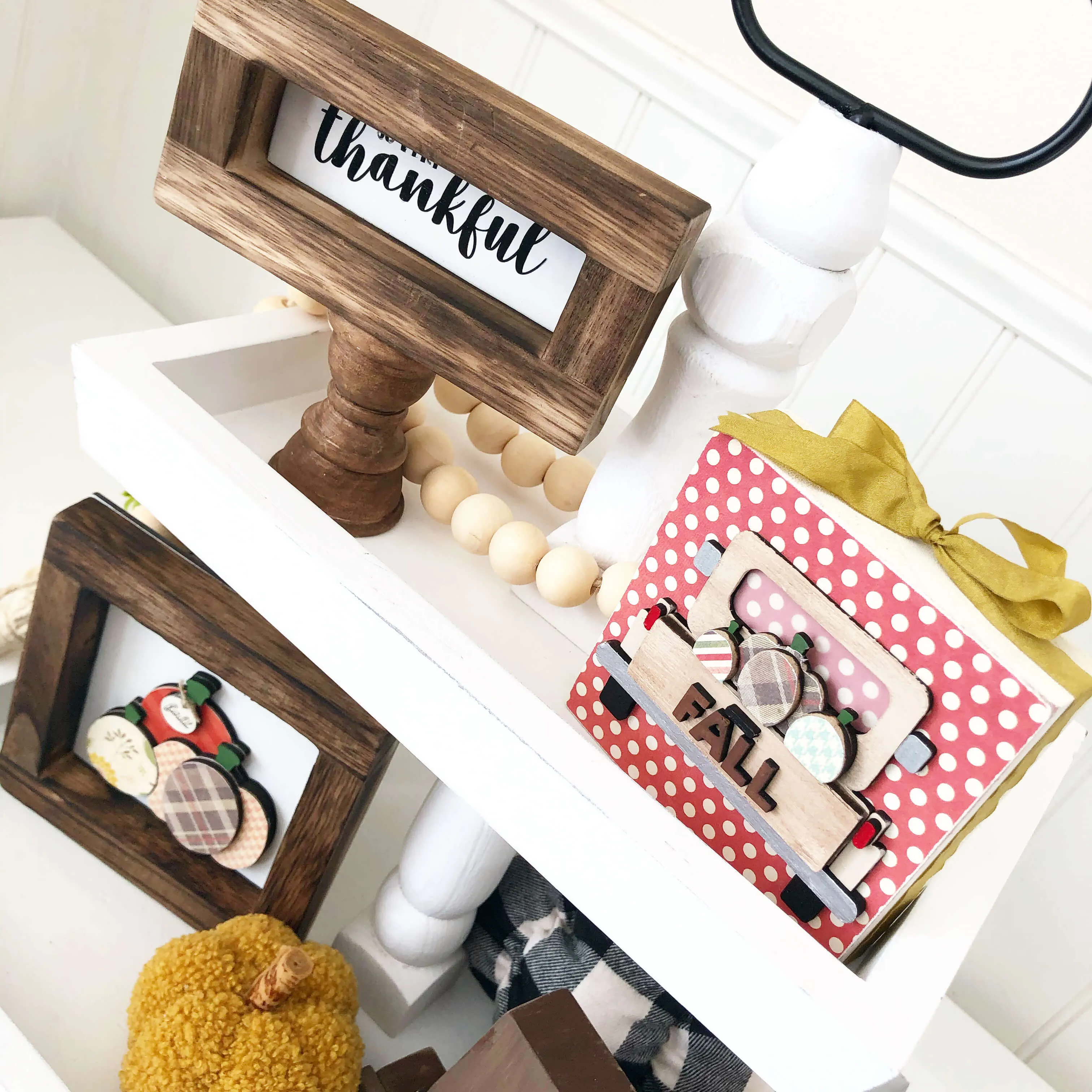 Accessory Tray Kit - November (Pumpkins Frame, Thankful Frame, Truck)