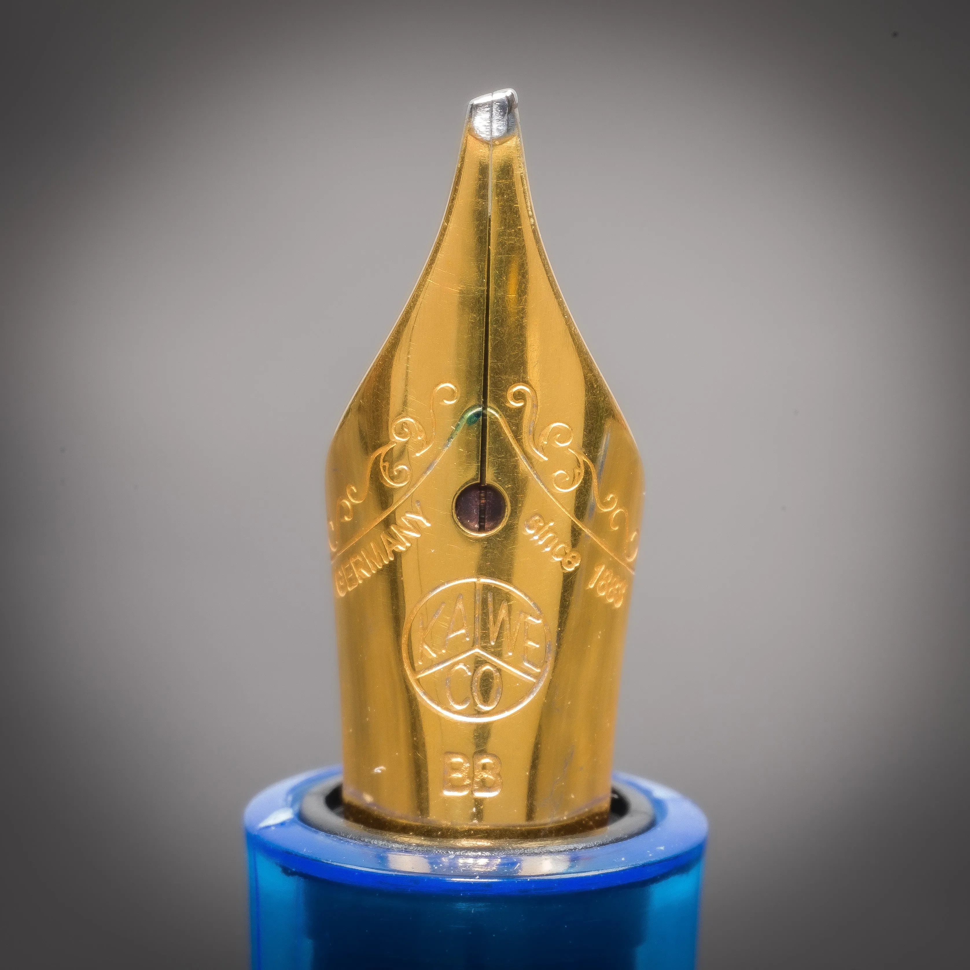 Kaweco Sport Fountain Pen Sapphire - Galen Leather SE
