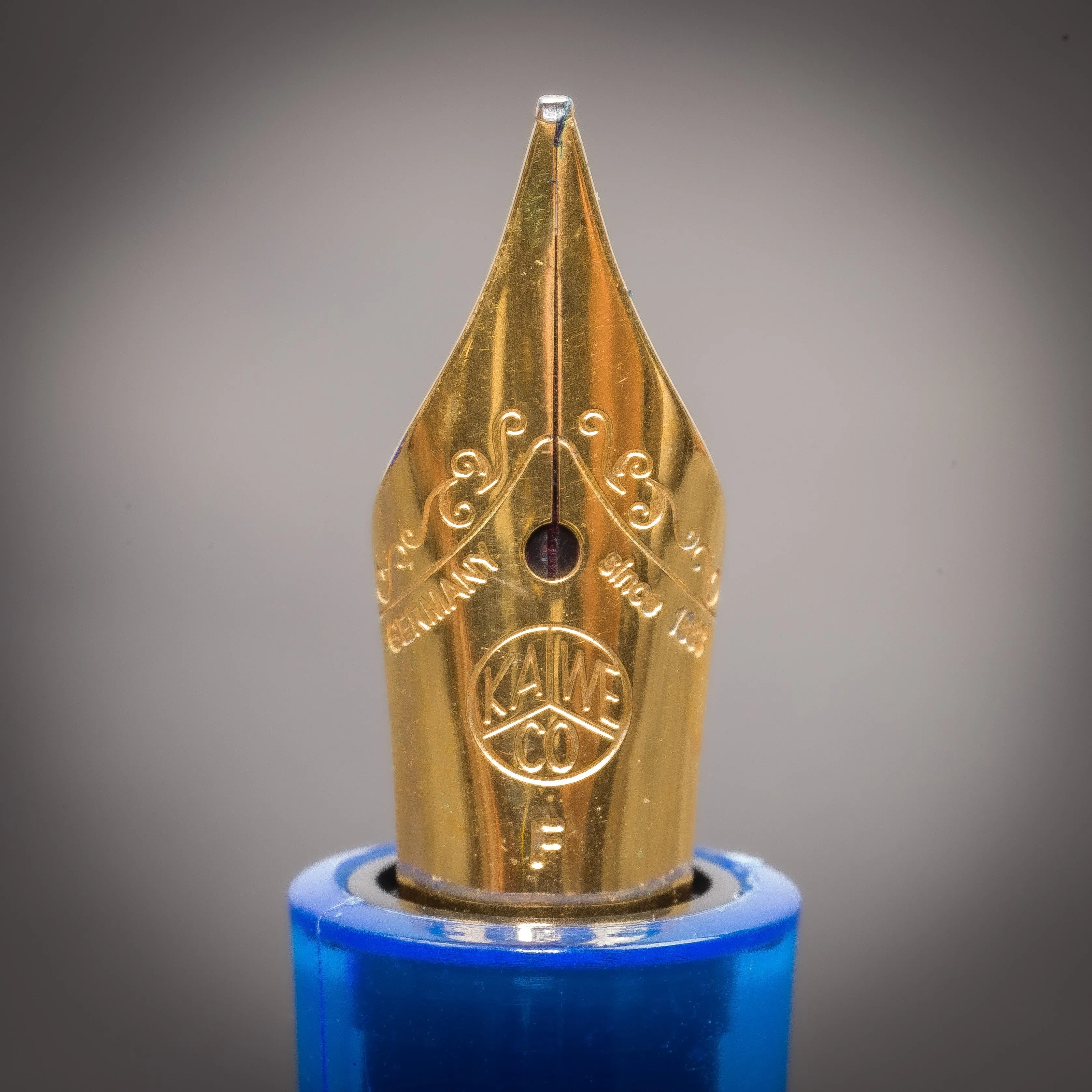Kaweco Sport Fountain Pen Sapphire - Galen Leather SE