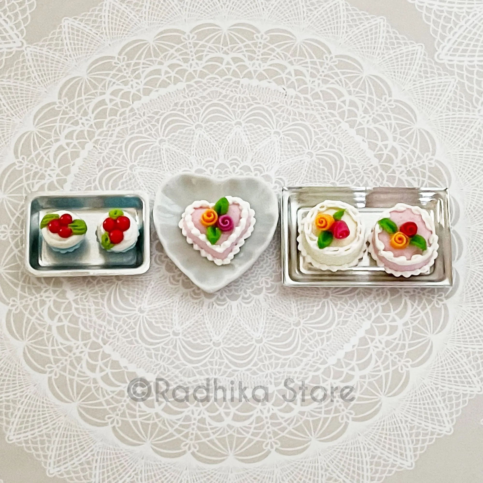 Small Round Specialty Rose Bouquet Cakes - Choose Cake
